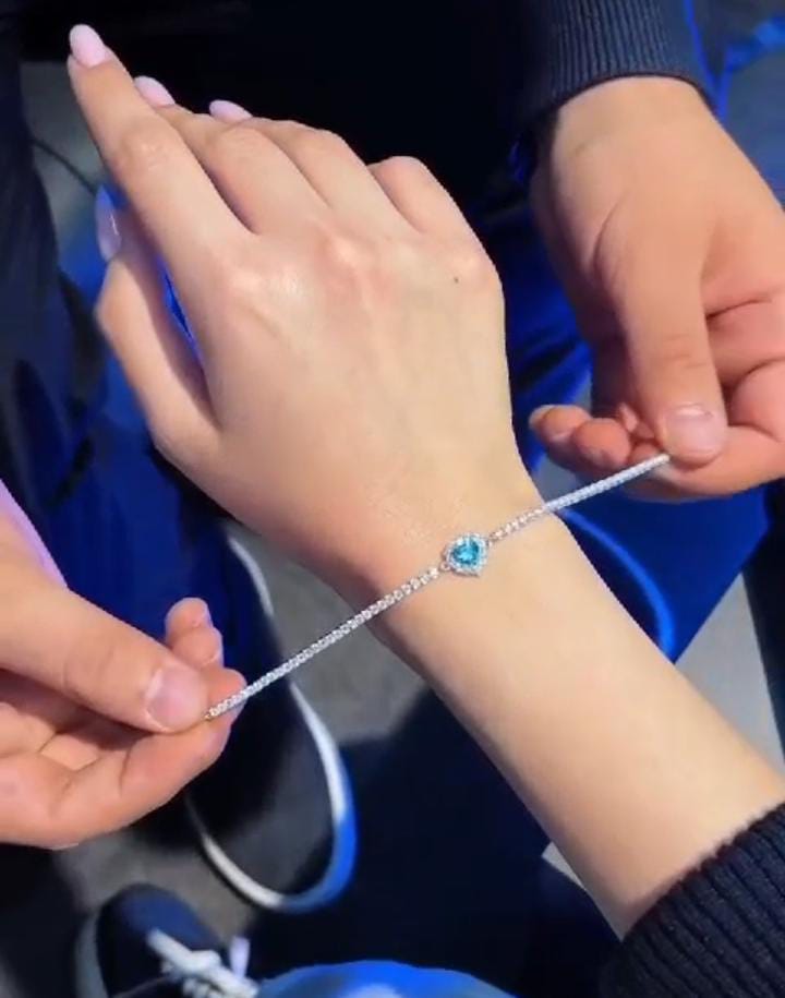 Bracelet to Adorn Your Look ✨ | With Premium Light Box 💖